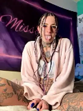 BlazyKitsune- online show from 7, 1, 2026