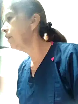 Snapshot of MARYQUANT chatting on 8, 11, 2025 MARYQUANT online show from 8, 11, 2025