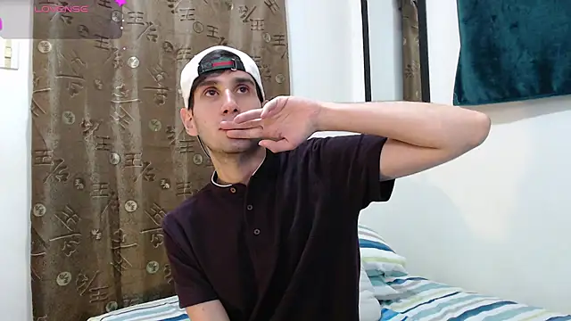 Snapshot of Thhiago_tay chatting on 2, 11, 2025 Thhiago tay online show from 2, 11, 2025