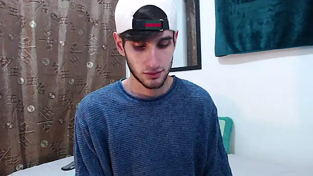 Snapshot of Thhiago_tay chatting on 18, 11, 2025 Thhiago tay online show from 18, 11, 2025