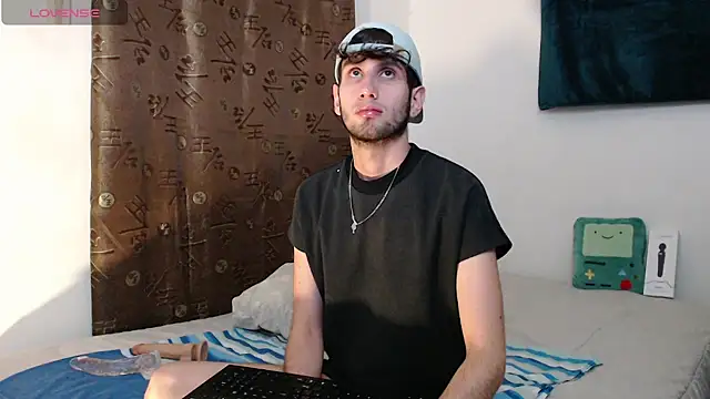 Snapshot of Thhiago_tay chatting on 22, 11, 2025 Thhiago tay online show from 22, 11, 2025