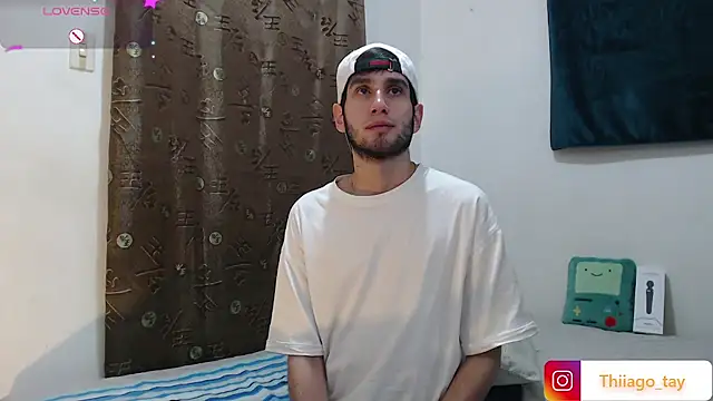 Snapshot of Thhiago_tay chatting on 26, 11, 2025 Thhiago tay online show from 26, 11, 2025