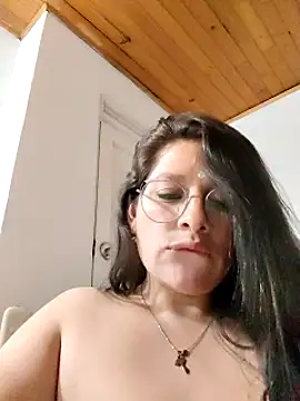 Neve Collins online show from 4, 12, 2024