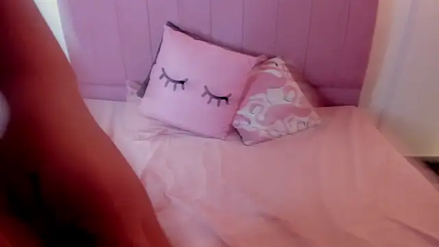 MeridaLane online show from 10, 2, 2025