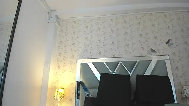 Snapshot of Queenjenn__ chatting on 11, 12, 2024 Queenjenn online show from 11, 12, 2024