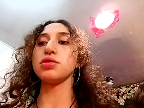 Snapshot of Queenjenn__ chatting on 7, 2, 2025 Queenjenn online show from 7, 2, 2025