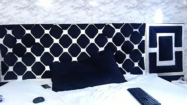 Snapshot of Candy_Bony chatting on 11, 1, 2025 Candy Bony online show from 11, 1, 2025