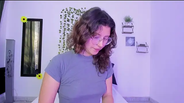 Noellesable online show from 4, 12, 2024
