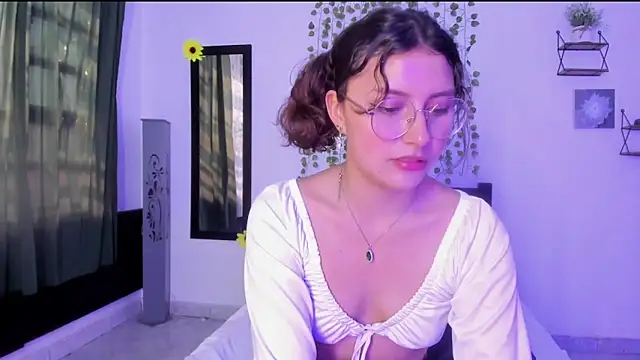 Noellesable online show from 5, 12, 2024