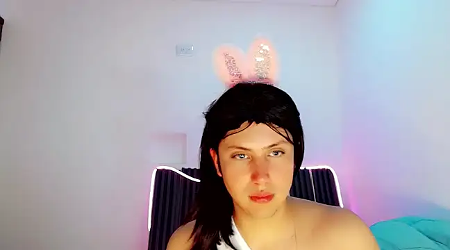 Snapshot of Oxana-Novikov chatting on 6, 12, 2024 Oxana-Novikov online show from 6, 12, 2024
