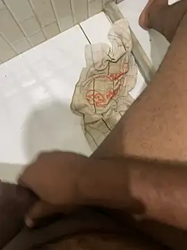 Snapshot of rodrigo21Cm_ chatting on 17, 2, 2025 rodrigo21Cm online show from 17, 2, 2025