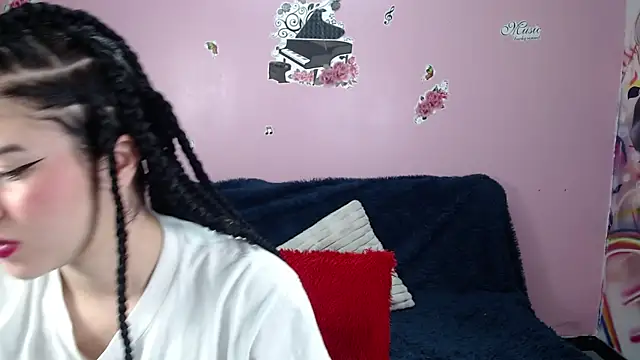 Snapshot of Kate_Laurence_ chatting on 24, 12, 2024 Kate Laurence online show from 24, 12, 2024