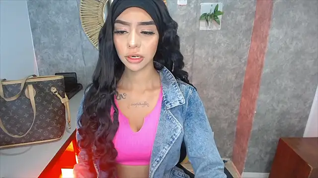 Tiffanny online show from 9, 12, 2024