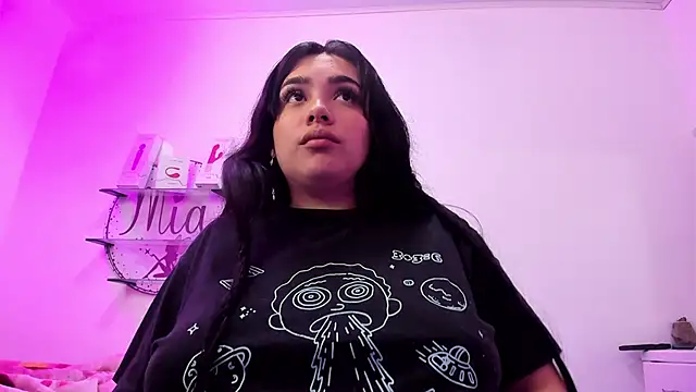 mia johns  online show from 10, 1, 2026