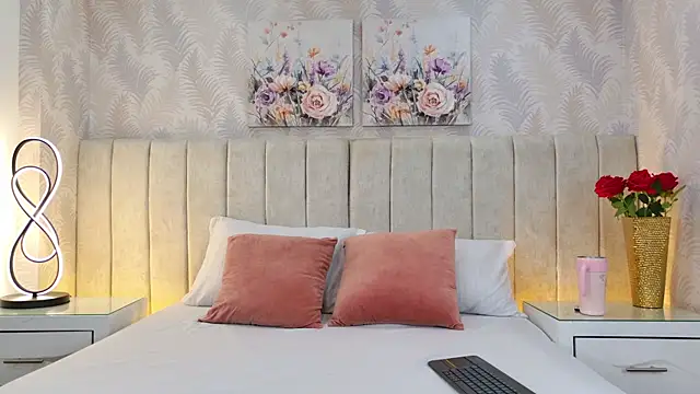 MeganCruzGB online show from 21, 11, 2025