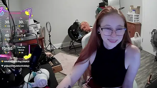 LilyFoxxx online show from 6, 10, 2025