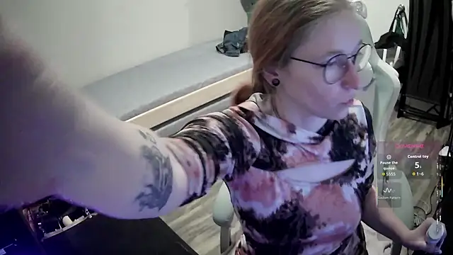 LilyFoxxx online show from 23, 3, 2026