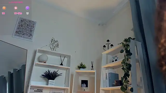 ZaraBluitt online show from 26, 2, 2026