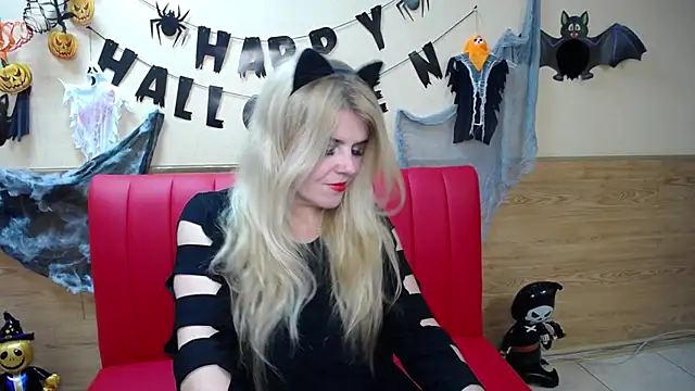 Julya Barbi online show from 31, 10, 2025