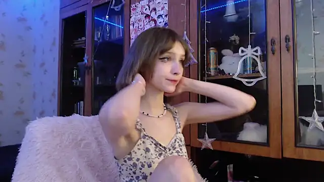 Snapshot of cloudgirrl chatting on 17, 1, 2025 cloudgirrl online show from 17, 1, 2025