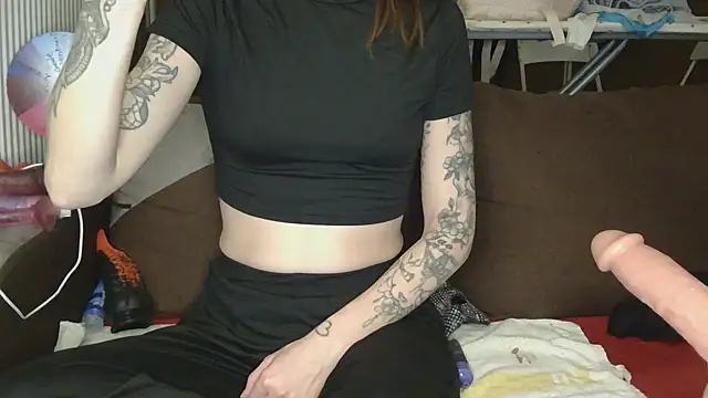 liloucamchaudee online show from 15, 2, 2026