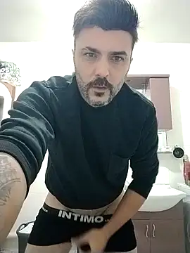 Snapshot of hot_man_eray chatting on 2, 11, 2025 hot man eray online show from 2, 11, 2025