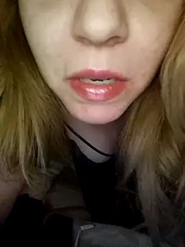 SUSELLAM1 online show from 9, 2, 2026