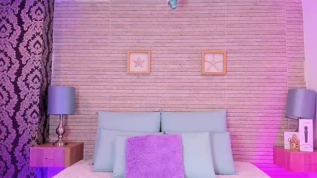 Snapshot of Catalinna_Thompson chatting on 24, 12, 2024 Catalinna Thompson online show from 24, 12, 2024