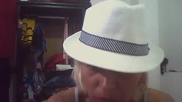 ariana crazzy online show from 10, 1, 2026