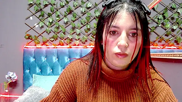 IVY FOX online show from 12, 12, 2024