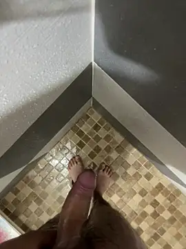 mylovetr1 online show from 4, 2, 2025