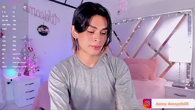 sweet dannyfem online show from 12, 12, 2024