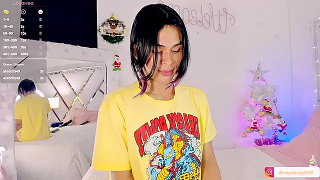 sweet dannyfem online show from 31, 12, 2024