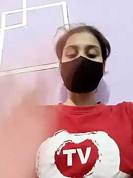 Snapshot of magicmoment00786 chatting on 28, 9, 2025 magicmoment00786 online show from 28, 9, 2025