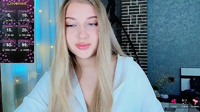 Evacadooo online show from 27, 11, 2025