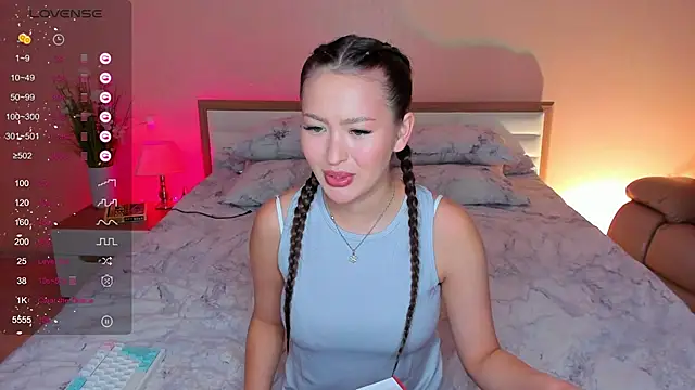 Snapshot of skinny_sissss chatting on 5, 11, 2025 skinny sissss online show from 5, 11, 2025