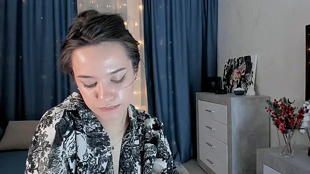 EmeliaReaper online show from 23, 2, 2025