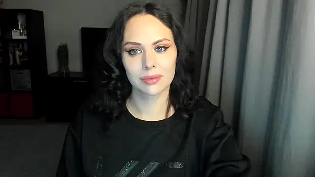 Snapshot of MollyCheiz chatting on 14, 12, 2024 MollyCheiz online show from 14, 12, 2024