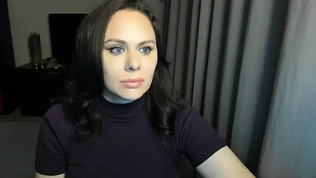 MollyCheiz online show from 28, 10, 2025