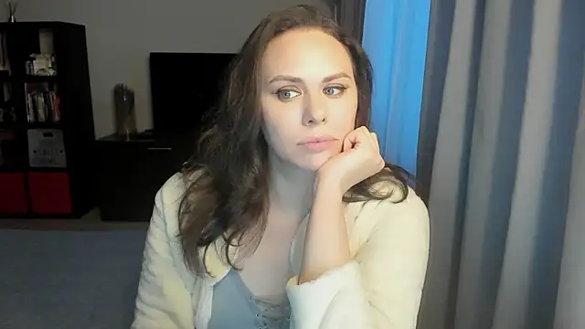 MollyCheiz online show from 19, 1, 2026