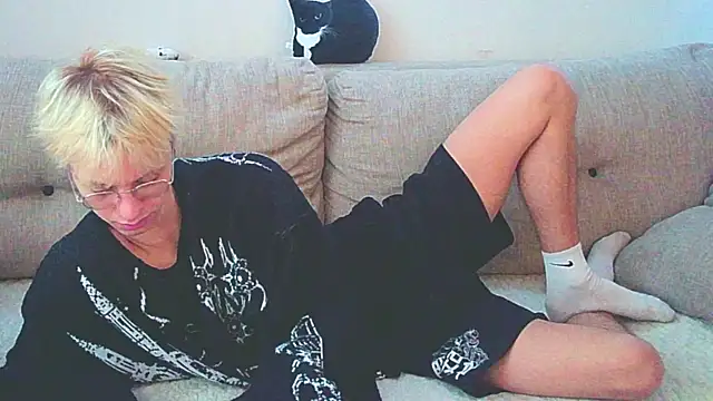 Snapshot of Ostin_meow chatting on 11, 12, 2024 Ostin meow online show from 11, 12, 2024