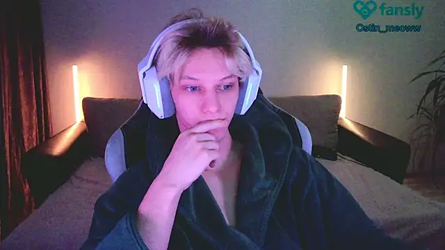 Snapshot of Ostin_meow chatting on 27, 1, 2025 Ostin meow online show from 27, 1, 2025