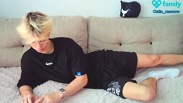 Snapshot of Ostin_meow chatting on 11, 2, 2025 Ostin meow online show from 11, 2, 2025