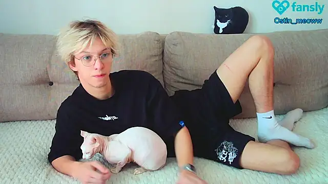 Snapshot of Ostin_meow chatting on 23, 2, 2025 Ostin meow online show from 23, 2, 2025