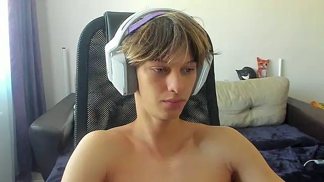 Snapshot of Ostin_meow chatting on 10, 9, 2025 Ostin meow online show from 10, 9, 2025