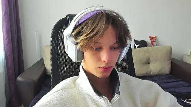 Snapshot of Ostin_meow chatting on 7, 10, 2025 Ostin meow online show from 7, 10, 2025