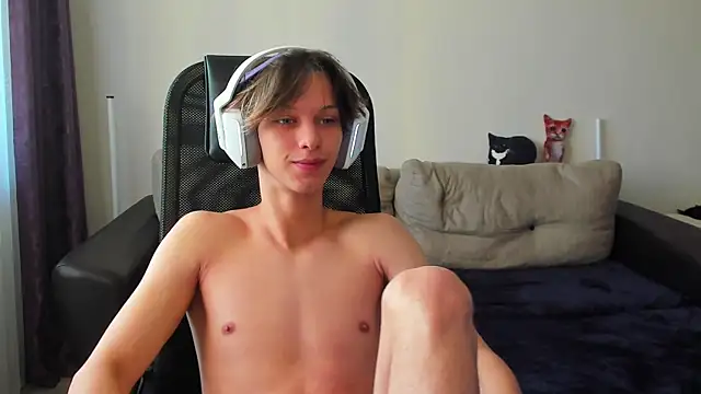 Snapshot of Ostin_meow chatting on 21, 10, 2025 Ostin meow online show from 21, 10, 2025