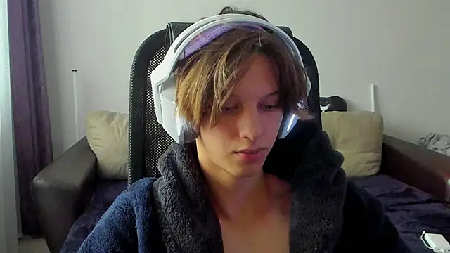 Snapshot of Ostin_meow chatting on 10, 11, 2025 Ostin meow online show from 10, 11, 2025