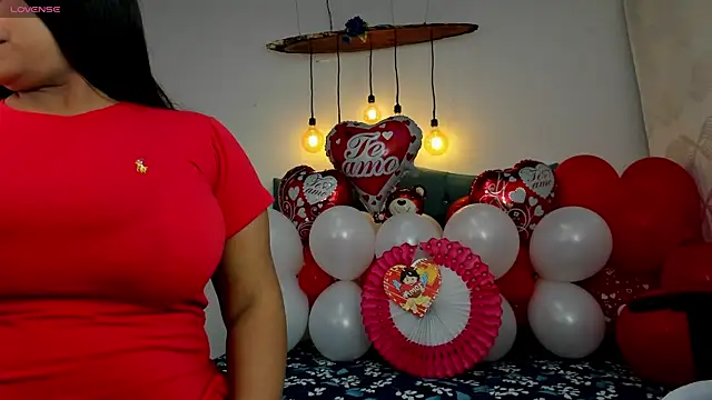 Any topless online show from 11, 2, 2025