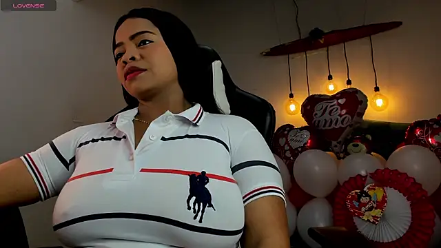 Any topless online show from 14, 2, 2025